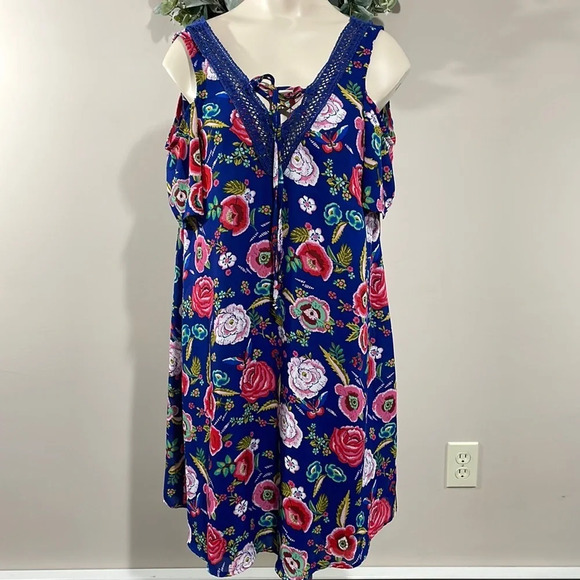 NWOT Jodi Kristopher Blue Floral Cold Shoulder Shift Dress M - Picture 1 of 15